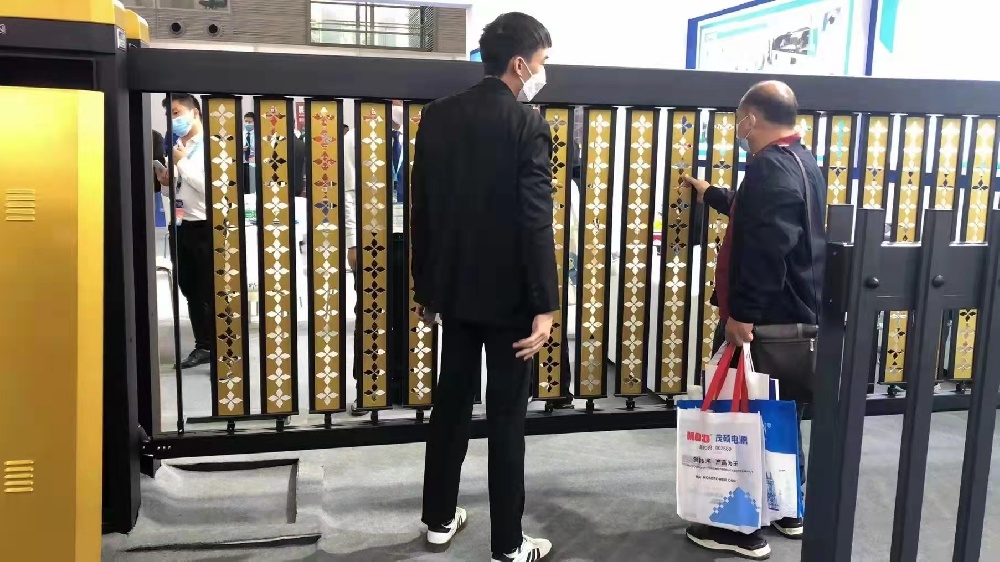 革命性空降栅栏道闸一体机，打造高效通行环境-驰安科技