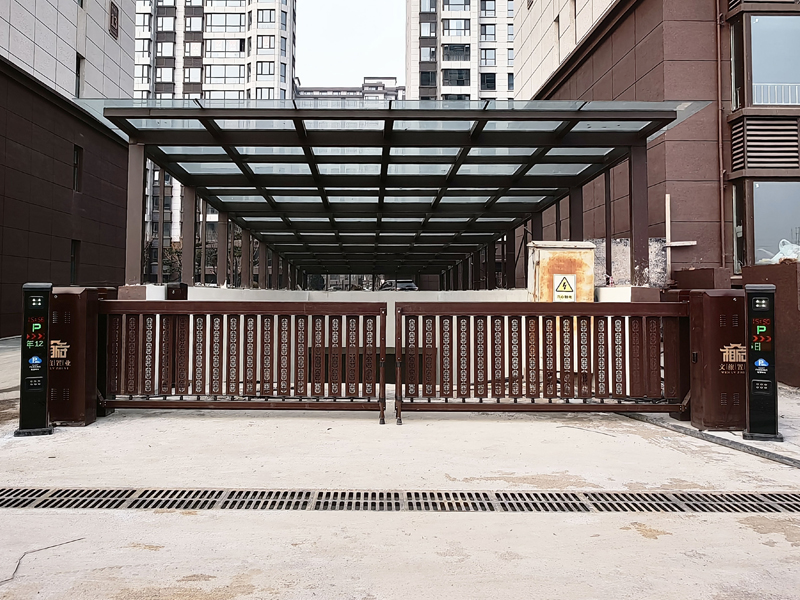 1783927655825616.jpg 小区空降道1.jpg